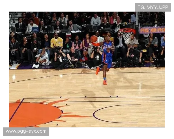 卡特惊世暴扣再现巅峰，震撼全场的空中飞人！